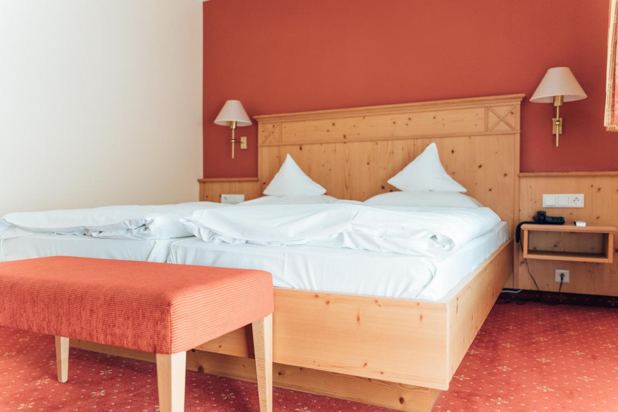 Akzent Hotel Berg'S Alte Bauernschaenke- Wellness Und Wein Rüdesheim am Rhein Extérieur photo