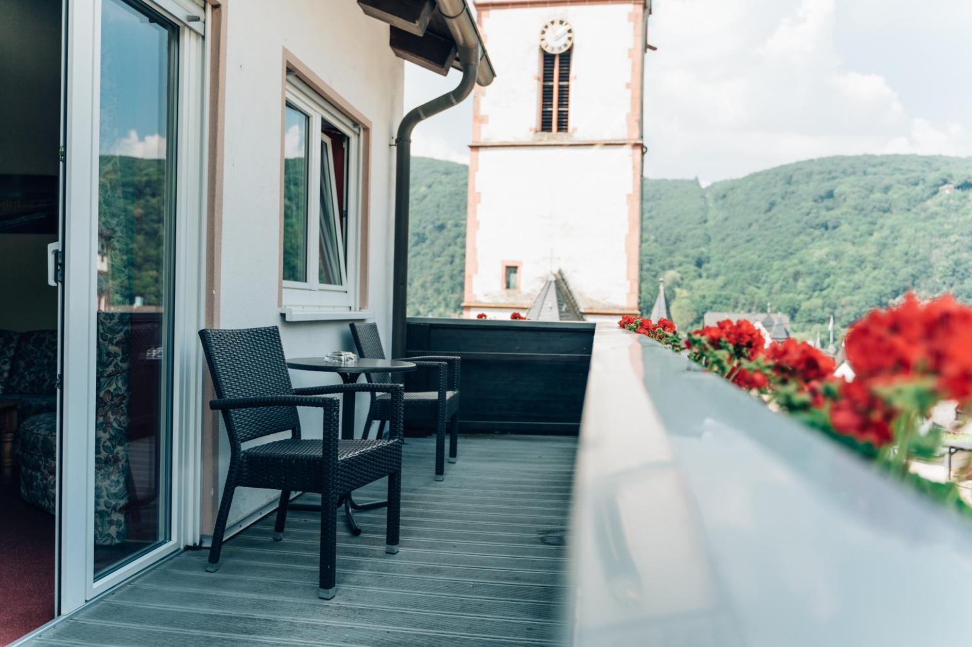 Akzent Hotel Berg'S Alte Bauernschaenke- Wellness Und Wein Rüdesheim am Rhein Extérieur photo